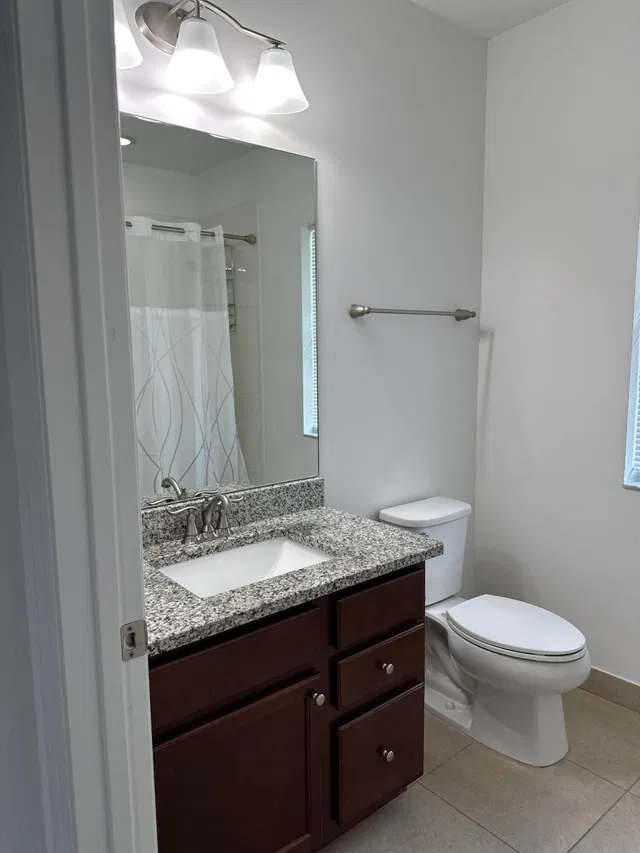 Residence photo 56