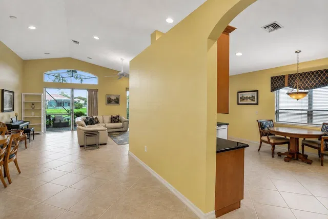 Residence photo 9
