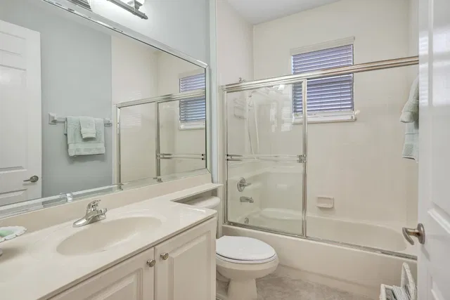 Residence photo 11