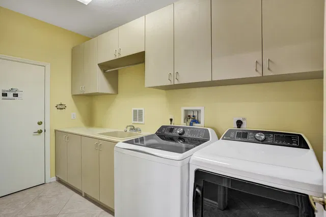 Residence photo 15