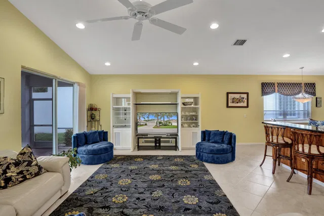 Residence photo 37