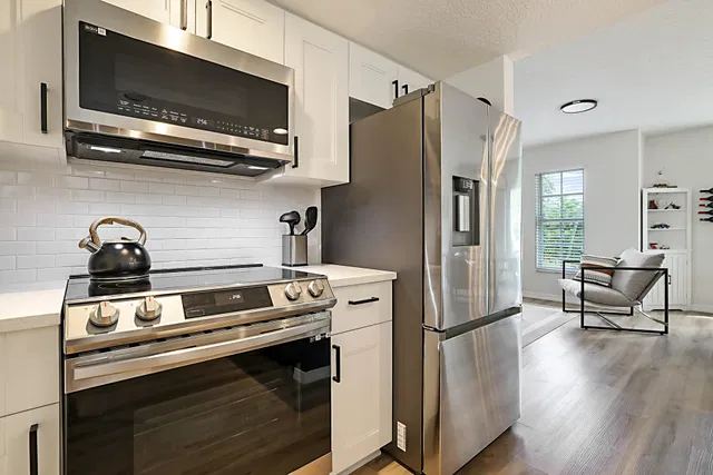  Unit 205 photo 15