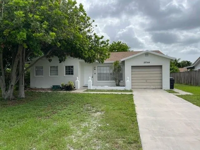 Residence photo 2
