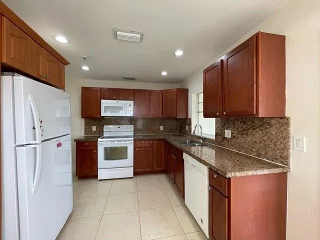 Residence photo 8