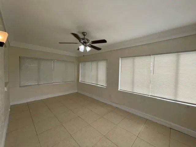 Residence photo 10