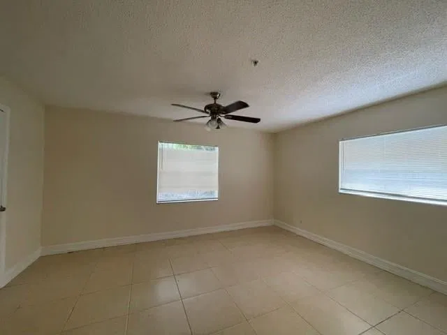 Residence photo 18