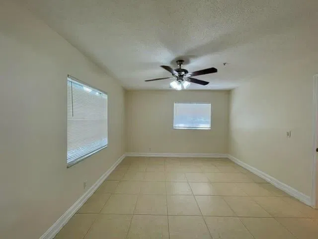 Residence photo 20