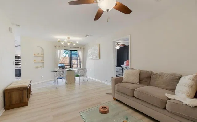 Residence photo 3