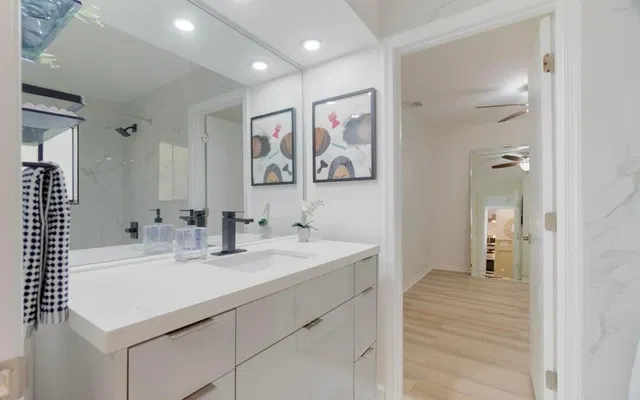 Residence photo 6