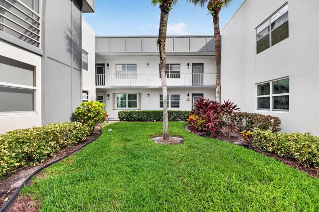 Residence photo 2