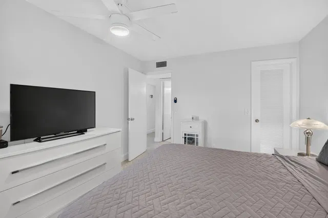 Residence photo 18
