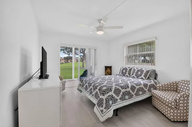 Residence photo 22
