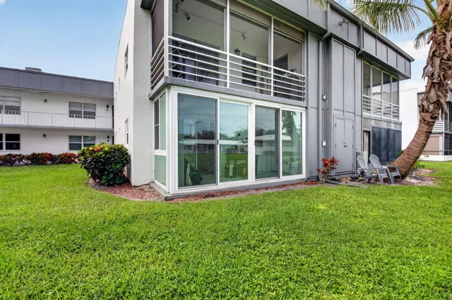 Residence photo 29