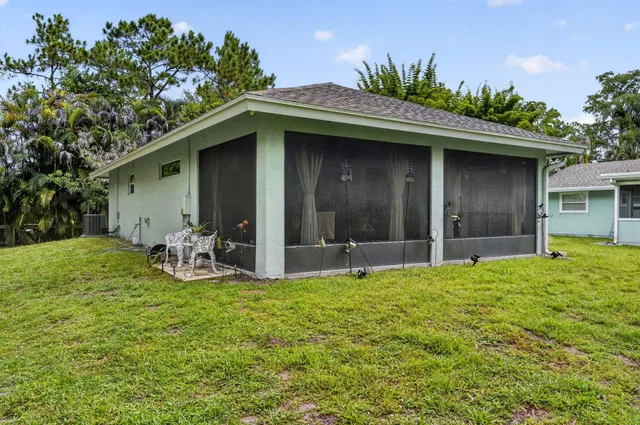 Residence photo 4