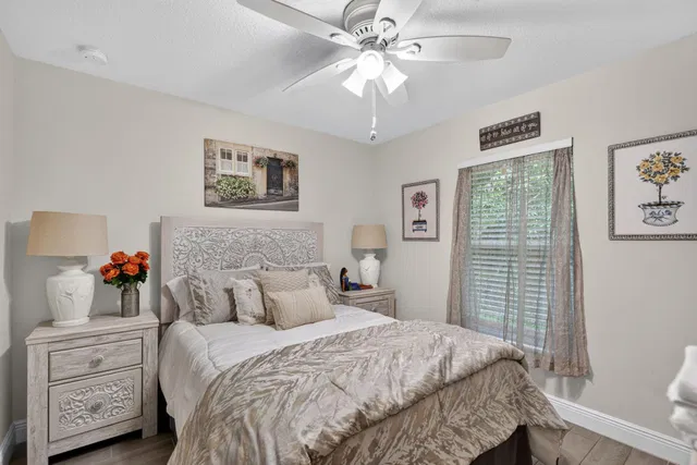 Residence photo 18