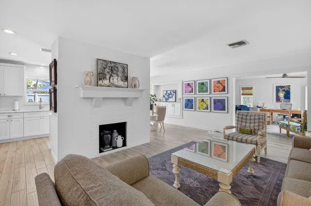  Residence photo 15