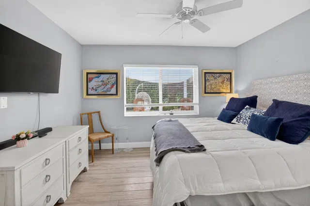  Residence photo 24