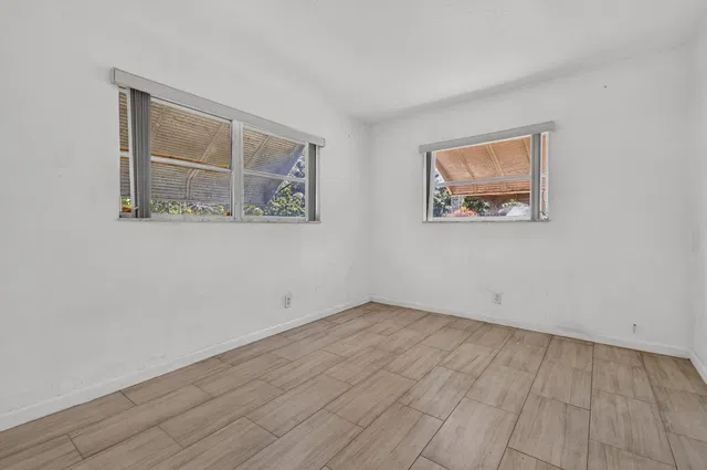 Residence photo 17