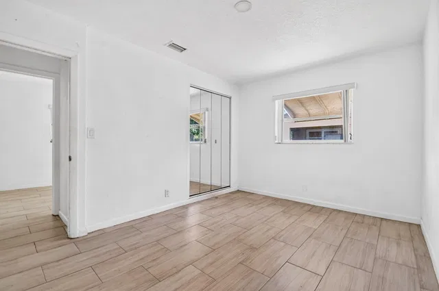 Residence photo 22