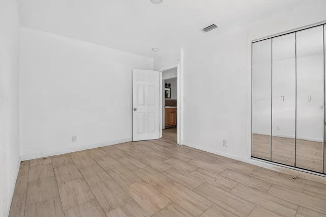 Residence photo 23