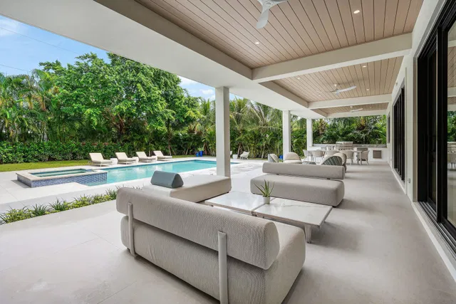 SoSo West Palm Beach Residence photo 10