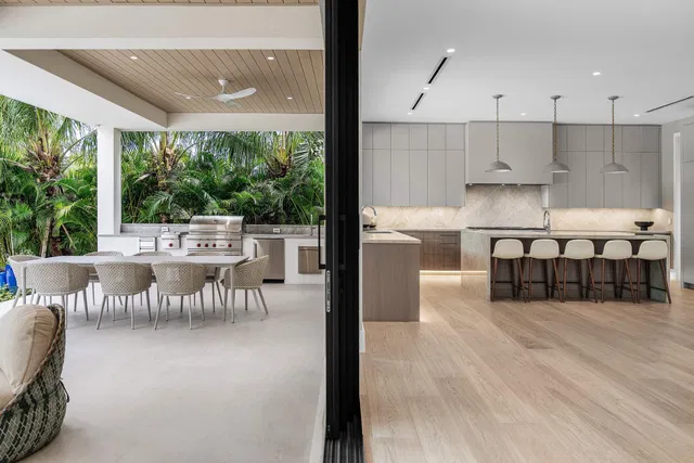 SoSo West Palm Beach Residence photo 11