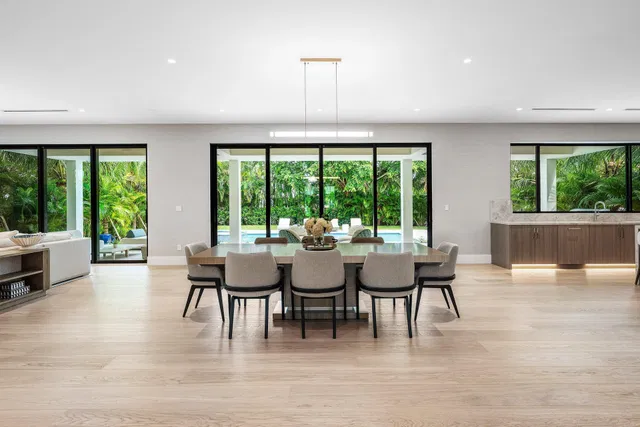 SoSo West Palm Beach Residence photo 17