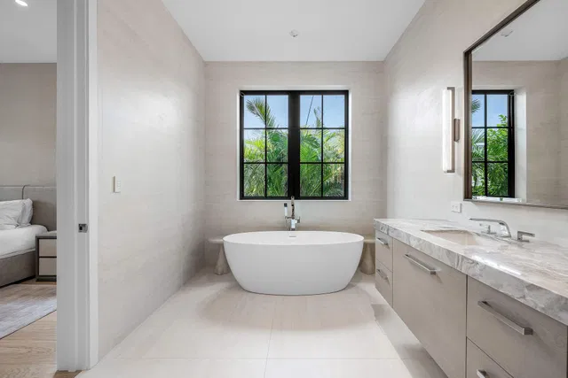 SoSo West Palm Beach Residence photo 26