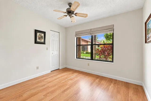  Unit 459 photo 14