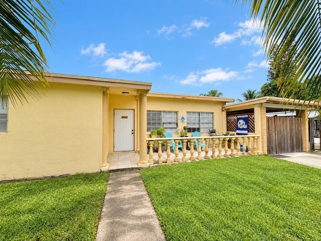 Residence photo 3