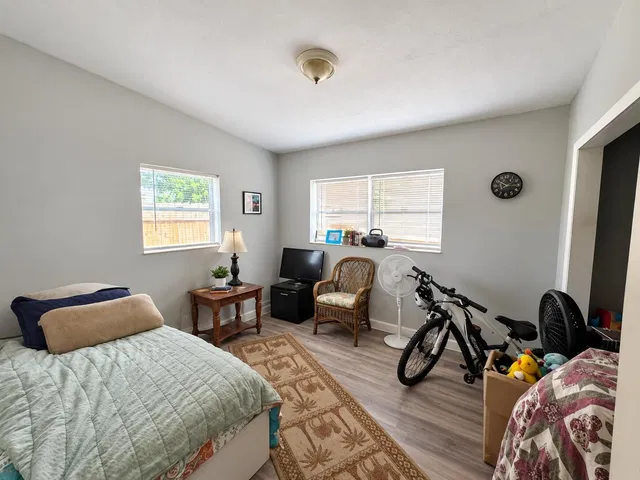 Residence photo 9