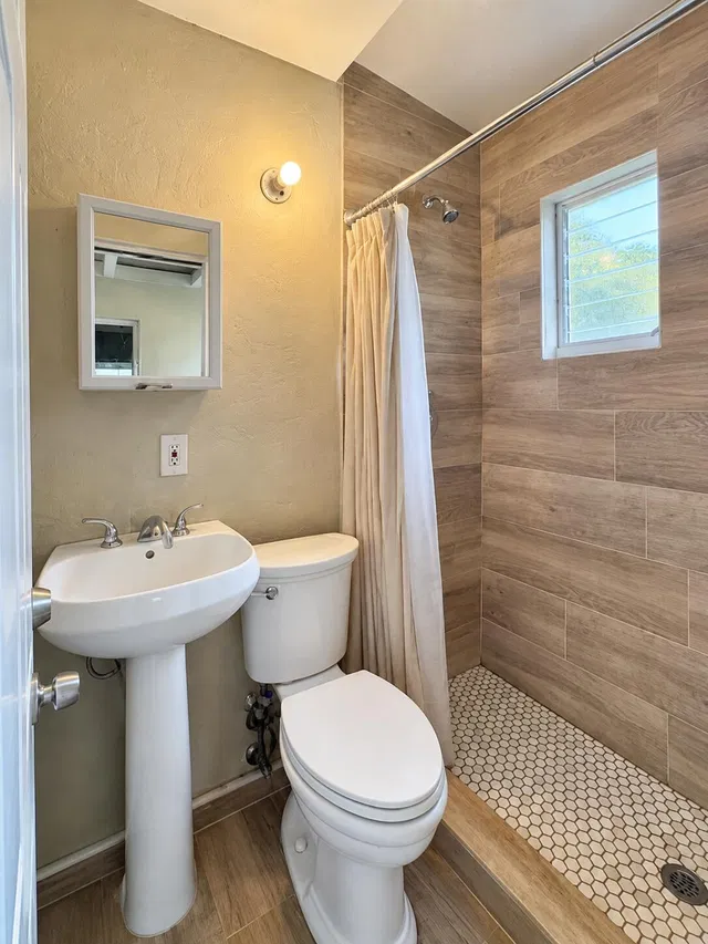 Residence photo 12