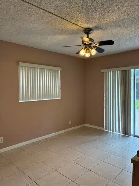 Residence photo 11