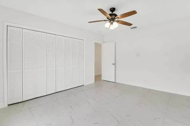 Residence photo 25