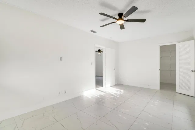 Residence photo 28