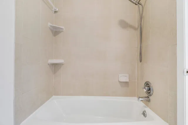 Residence photo 30