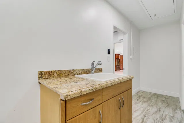 Residence photo 34