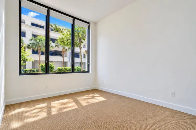 One City Plaza Unit 118 photo 5