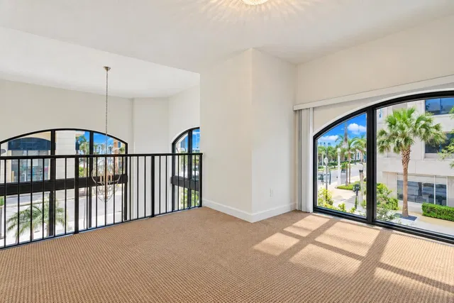 One City Plaza Unit 118 photo 8