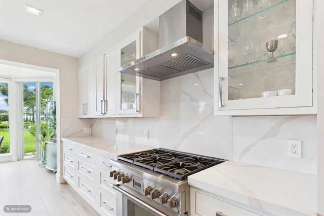 Admirals Cove Residence photo 17