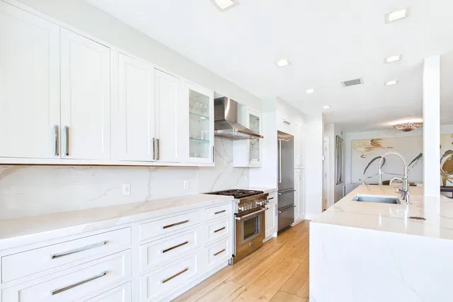 Admirals Cove Residence photo 19