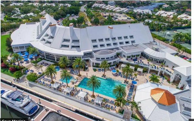 Admirals Cove Residence photo 43