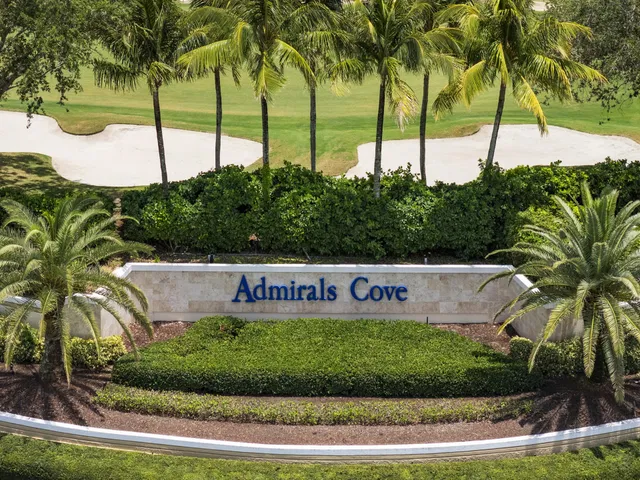 Admirals Cove Residence photo 59