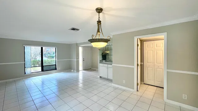  Residence photo 5
