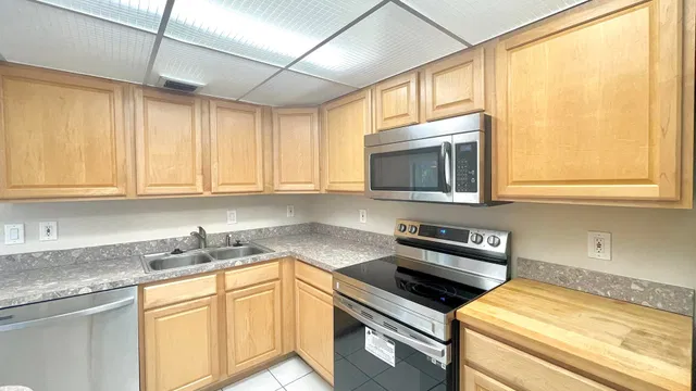  Residence photo 15