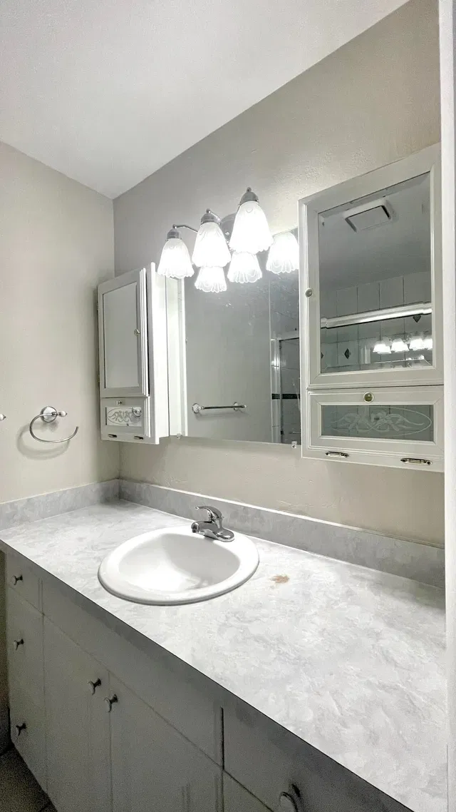  Residence photo 24