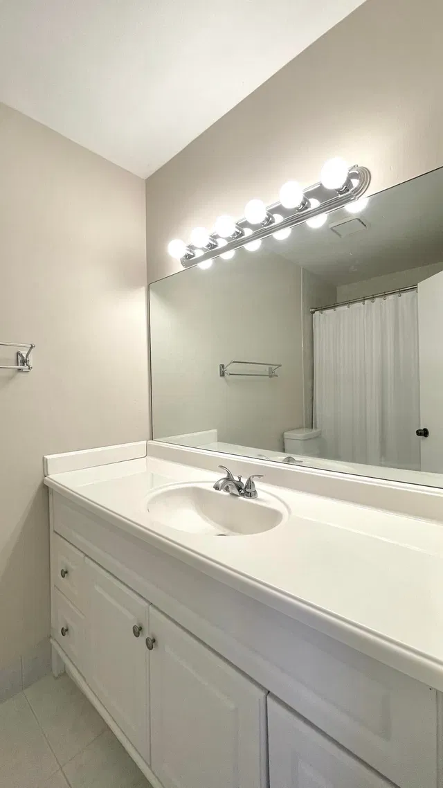  Residence photo 30