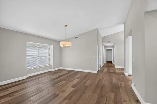  Residence photo 10