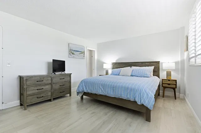 North End Palm Beach Unit 102 photo 9