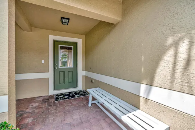 Residence photo 4